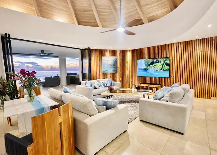 Villa Paraiso 9-bedroom Luxury In Tamarindo, Costa Rica *
