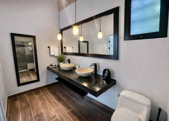 Villa Paraiso 9-bedroom Luxury In Tamarindo, Costa Rica Tamarindo