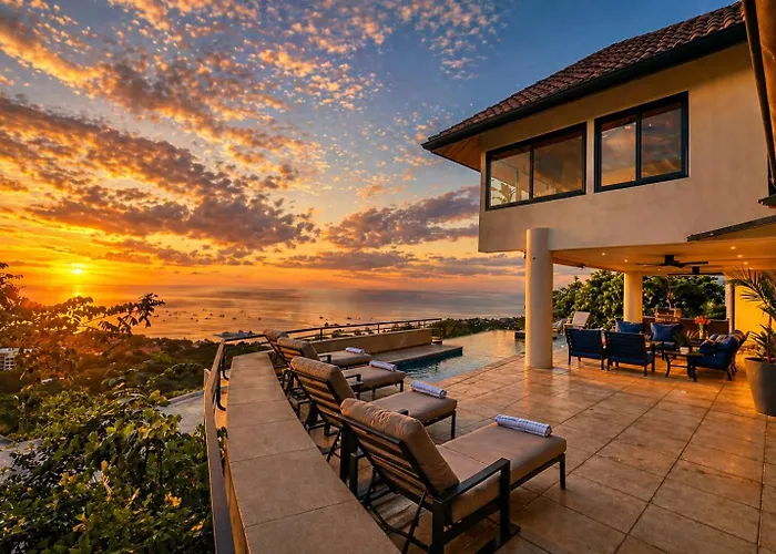 Villa Paraiso 9-bedroom Luxury In Tamarindo, Costa Rica