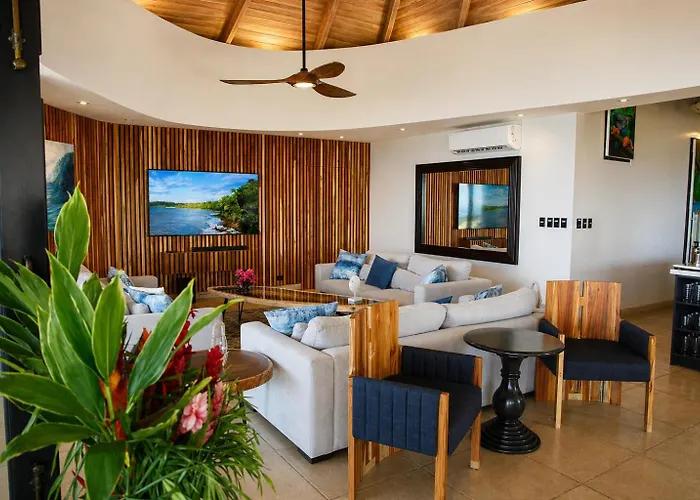 Paraiso 9-bedroom Luxury In Tamarindo, Costa Rica